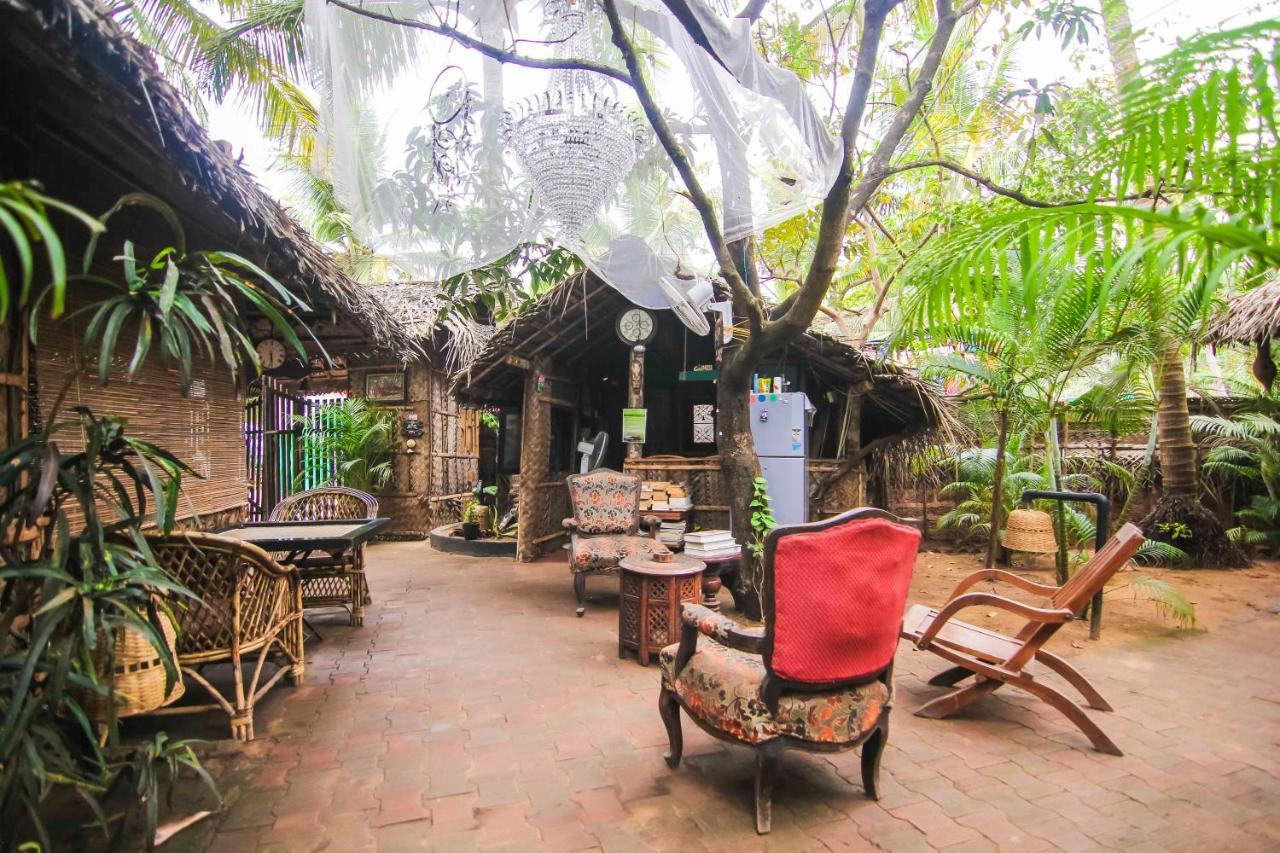 The Palm Trees Resort Patnem Beach Buitenkant foto